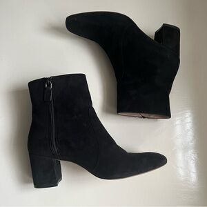 Stuart Weitzman Suede Boots Ankle Booties Black Block Heel Size 6 Quiet Luxury